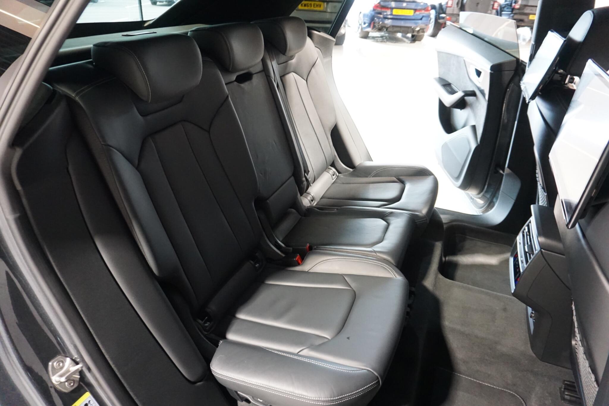 Audi Q8 3.0 TDI V6 50 Black Edition SUV 5dr Diesel Tiptronic quattro Euro 6 (s/s) (286 ps)